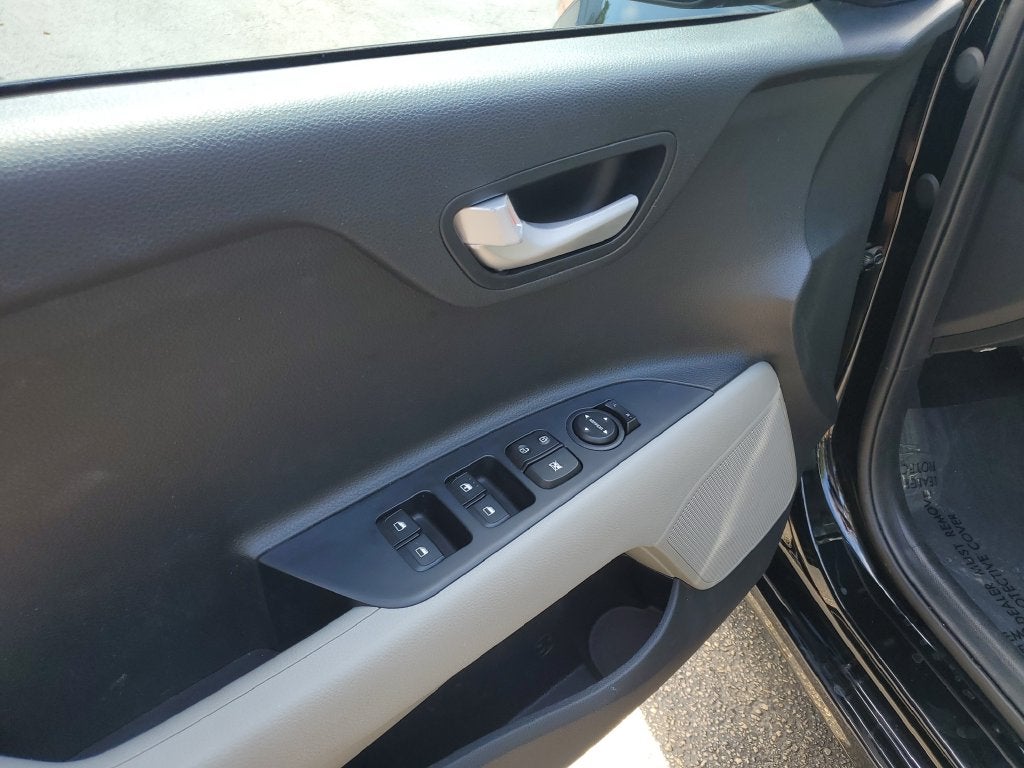 2022 Kia Rio S