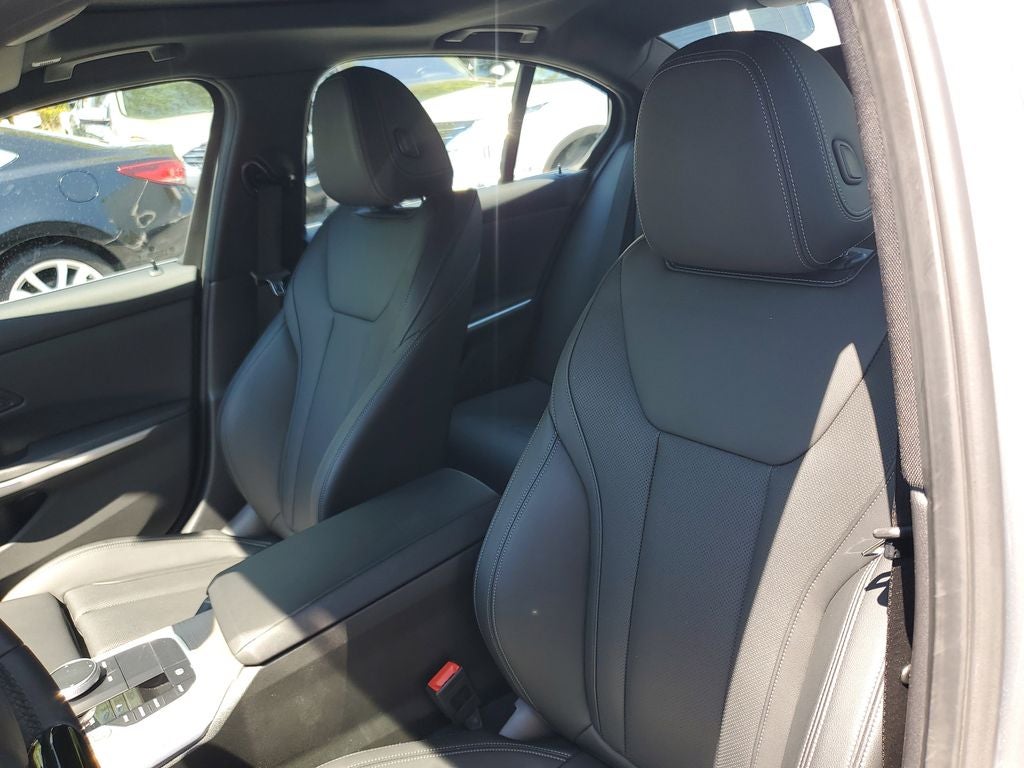 2025 BMW 3 Series 330i xDrive