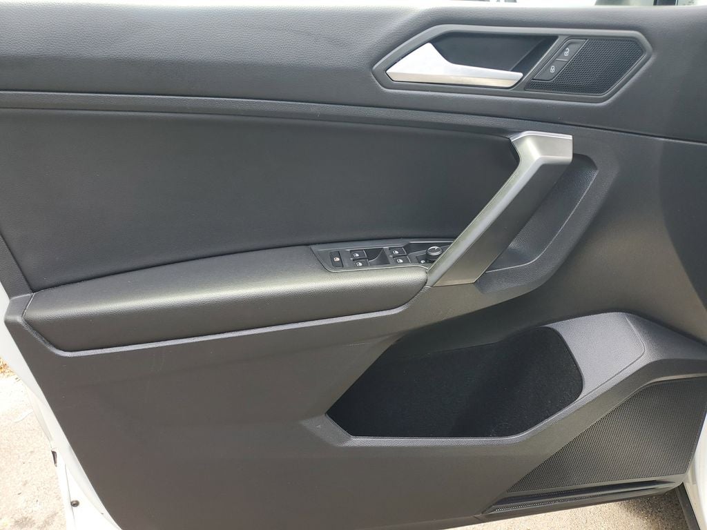 2021 Volkswagen Tiguan 2.0T SE R-Line Black