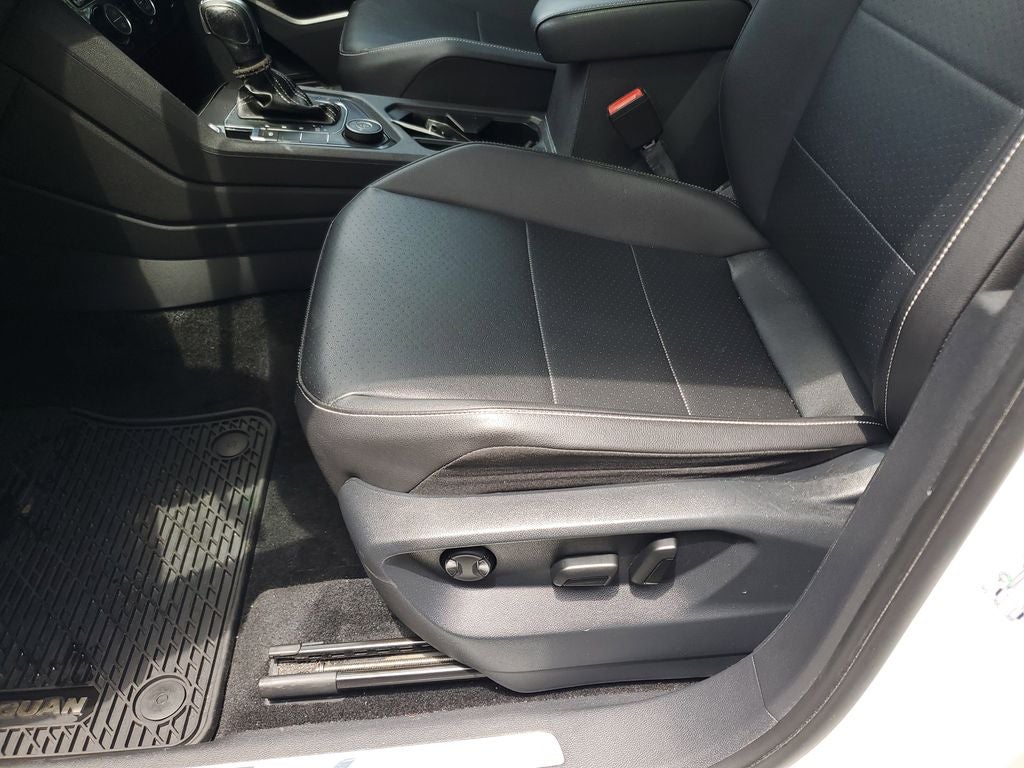 2021 Volkswagen Tiguan 2.0T SE R-Line Black