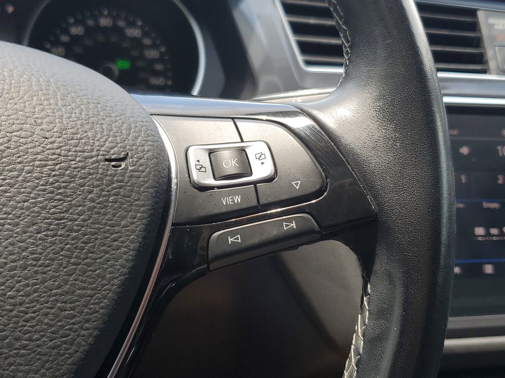 2021 Volkswagen Tiguan 2.0T SE R-Line Black