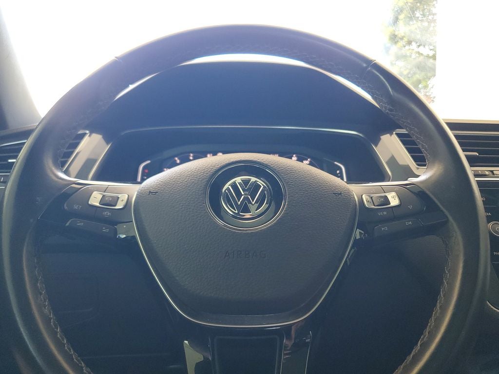 2019 Volkswagen Tiguan 2.0T SEL R-Line