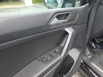 2021 Volkswagen Tiguan 2.0T SE R-Line Black