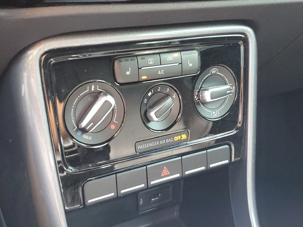 2018 Volkswagen Beetle 2.0T S