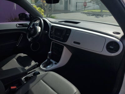 2018 Volkswagen Beetle 2.0T SE