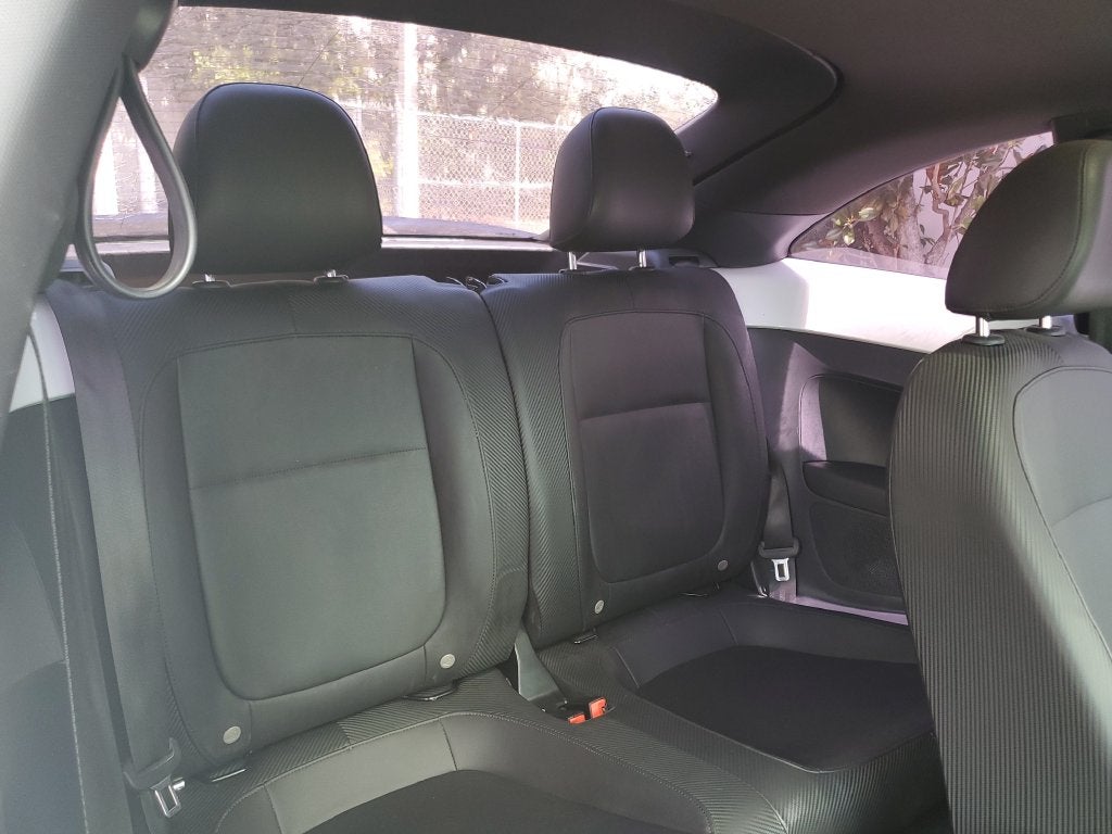 2018 Volkswagen Beetle 2.0T SE