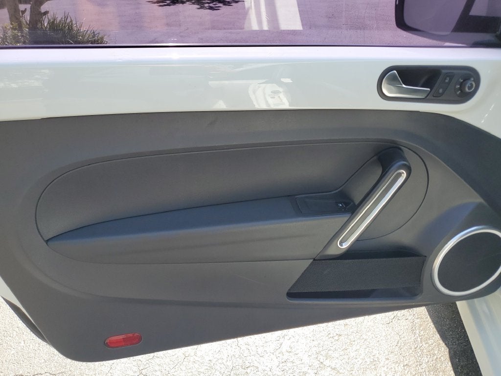 2018 Volkswagen Beetle 2.0T SE