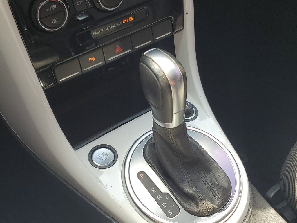 2018 Volkswagen Beetle 2.0T SE