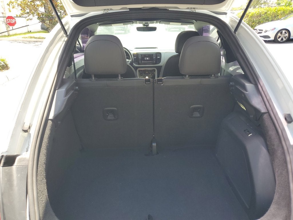 2018 Volkswagen Beetle 2.0T SE
