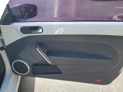 2018 Volkswagen Beetle 2.0T SE