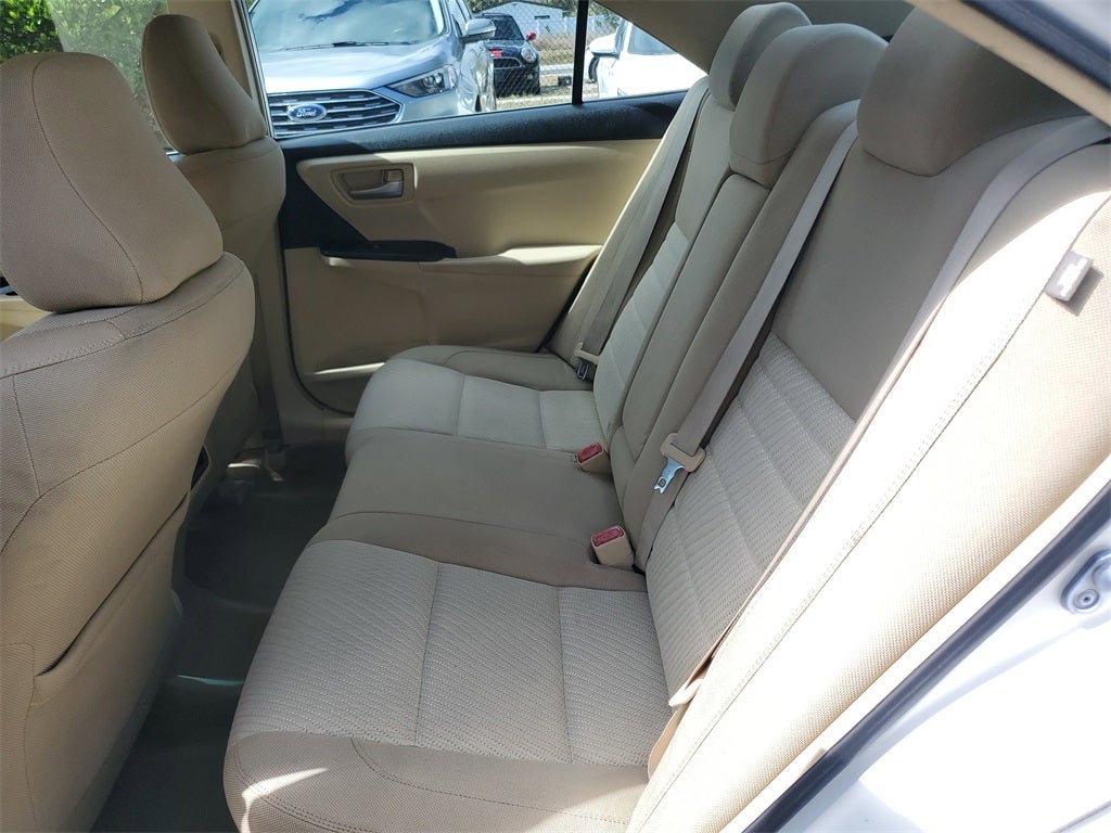 2017 Toyota Camry SE