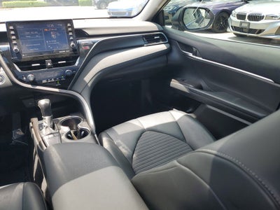 2022 Toyota Camry SE