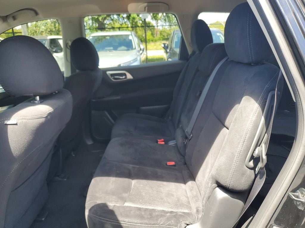 2015 Nissan Pathfinder S