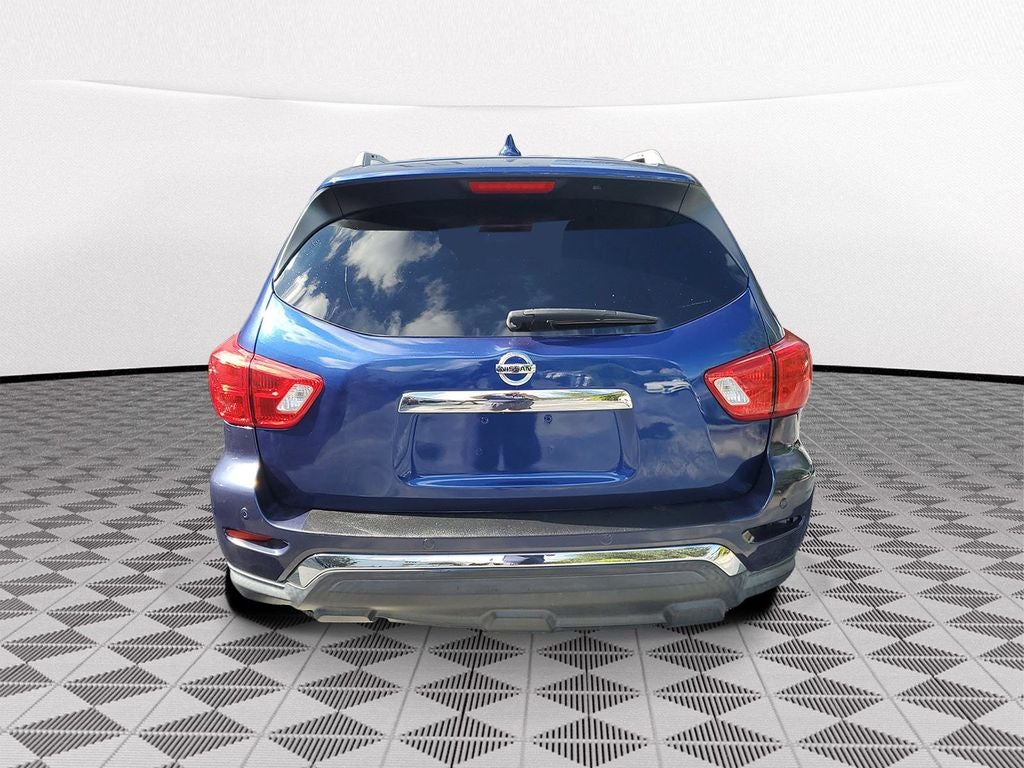 2020 Nissan Pathfinder SV