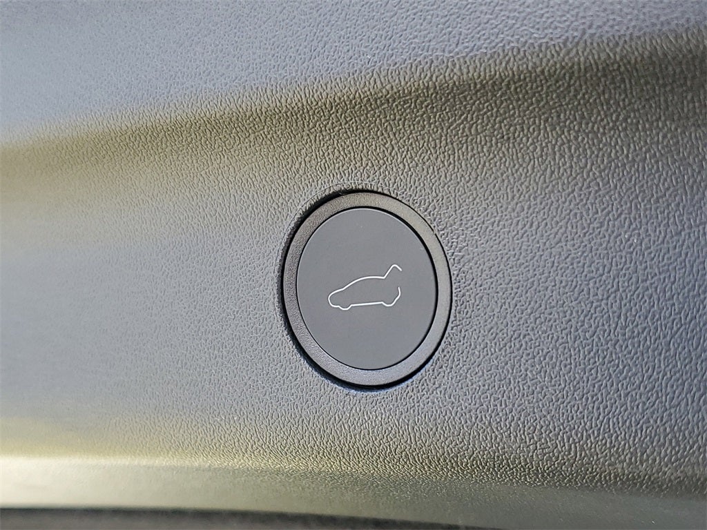 2024 Tesla Model Y Performance