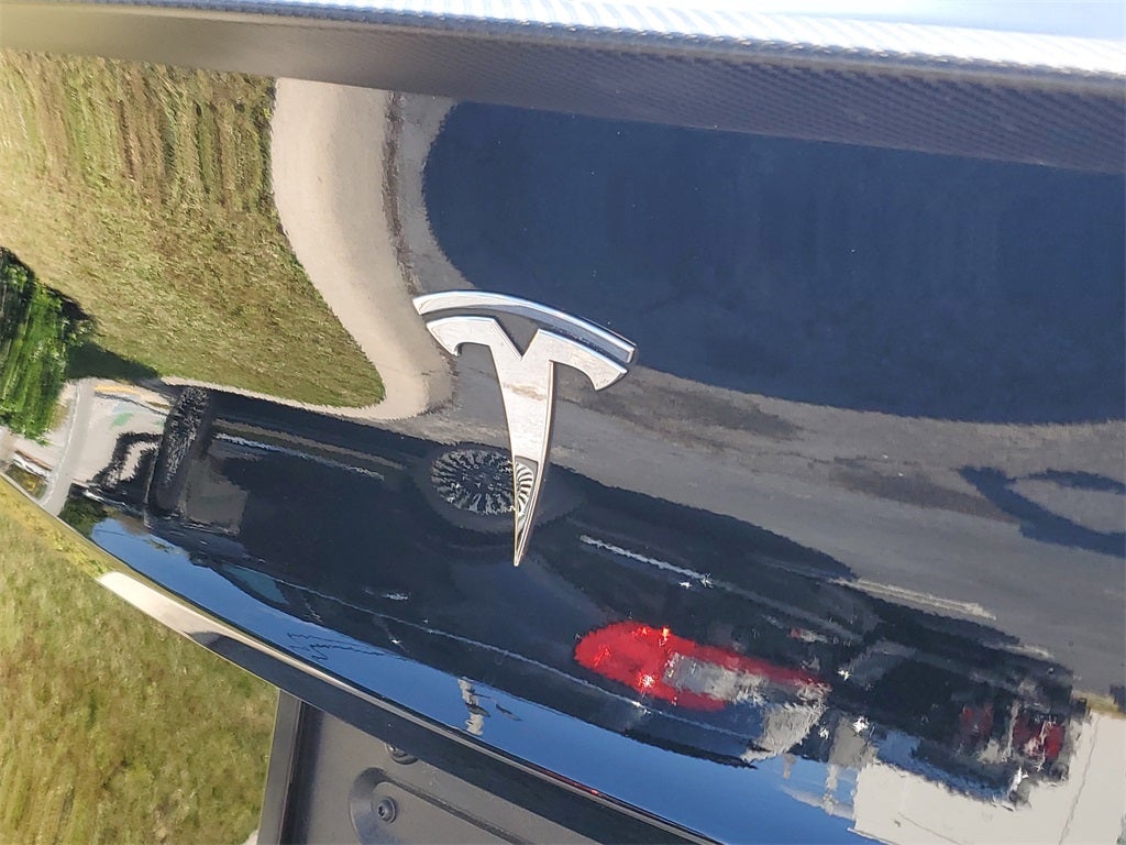 2024 Tesla Model Y Performance