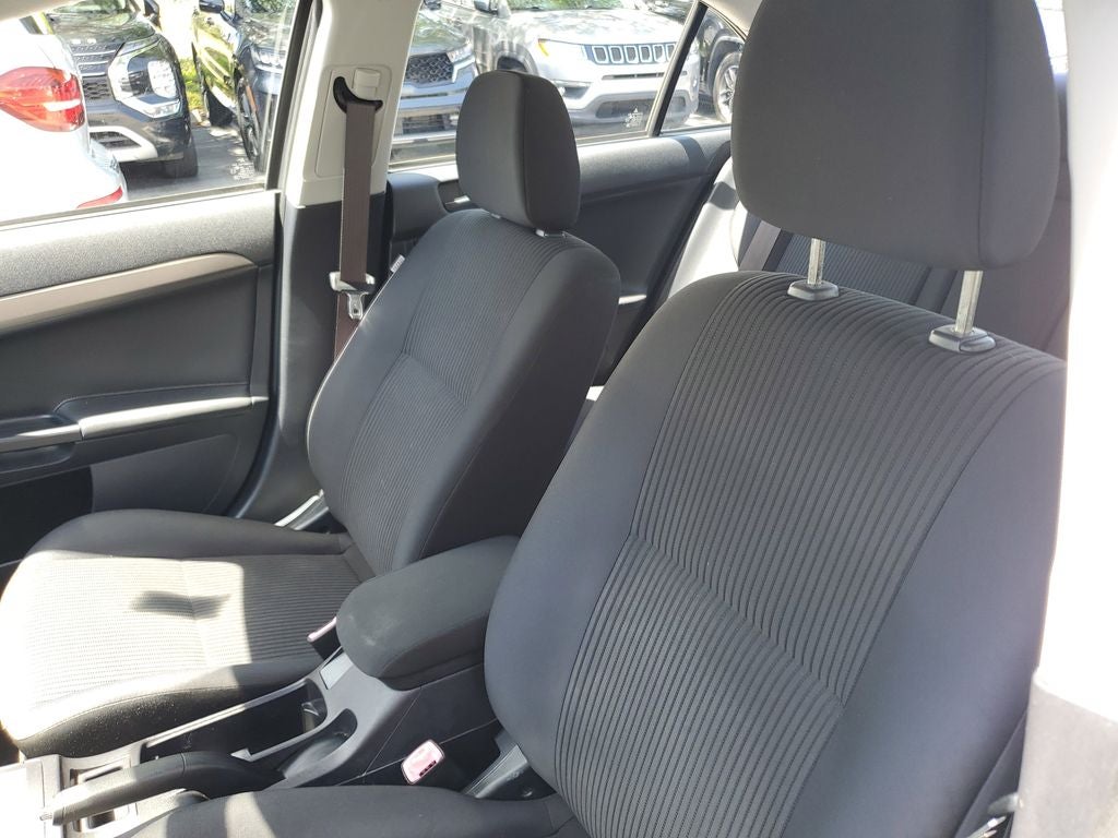 2014 Mitsubishi Lancer ES