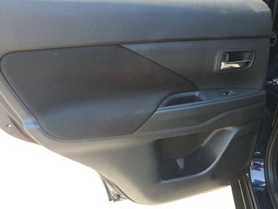 2020 Mitsubishi Outlander ES