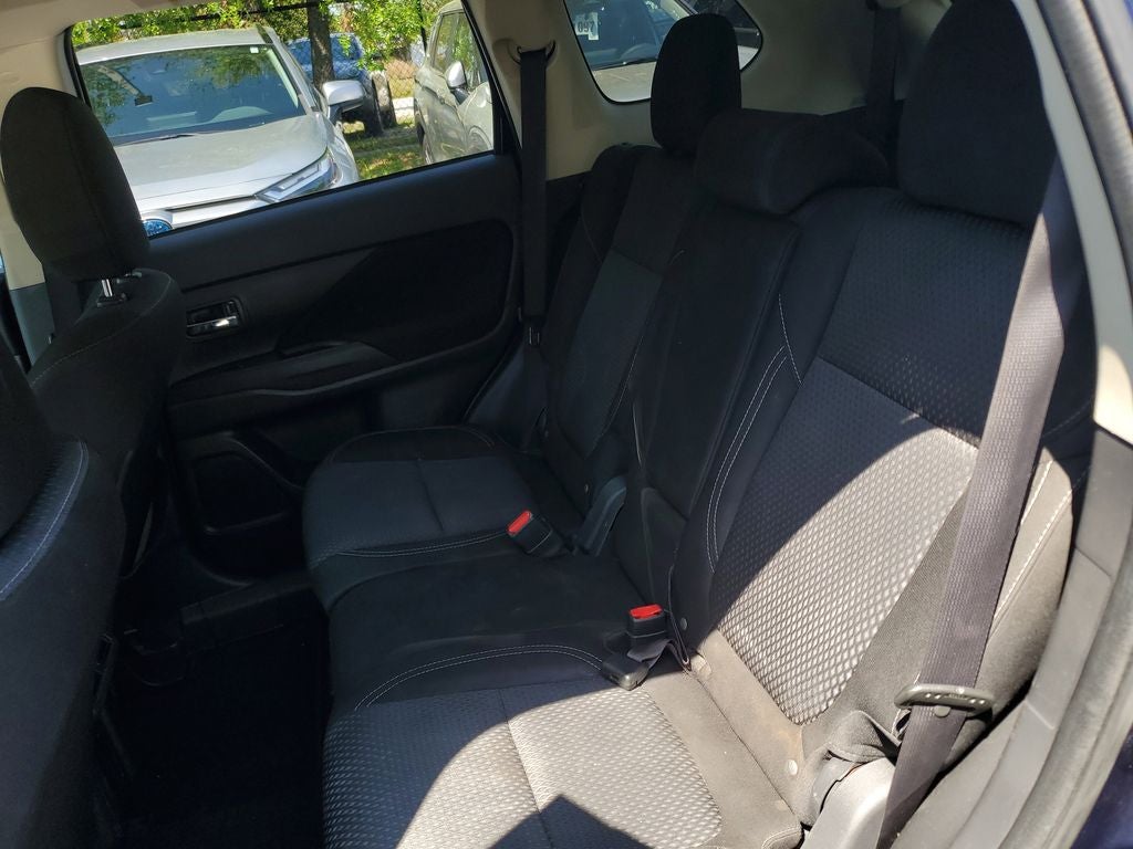 2020 Mitsubishi Outlander ES