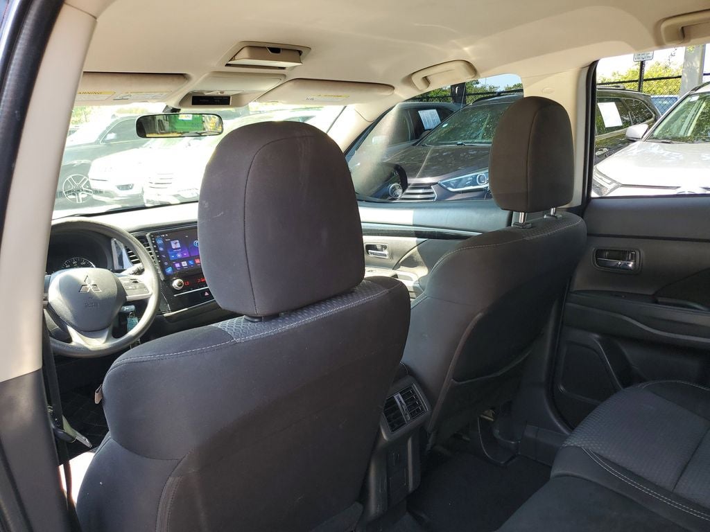 2020 Mitsubishi Outlander ES