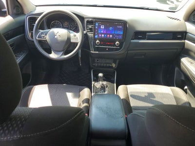 2020 Mitsubishi Outlander ES
