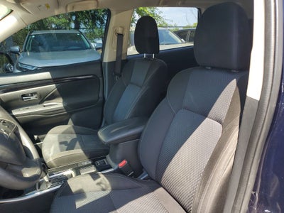 2020 Mitsubishi Outlander ES