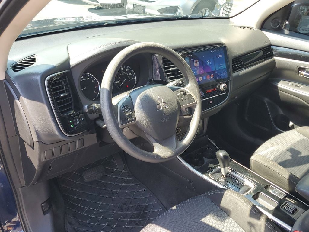 2020 Mitsubishi Outlander ES