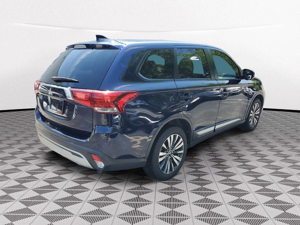 2020 Mitsubishi Outlander ES