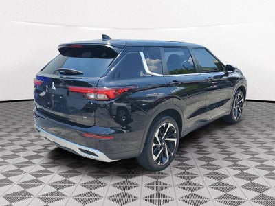 2023 Mitsubishi Outlander SE