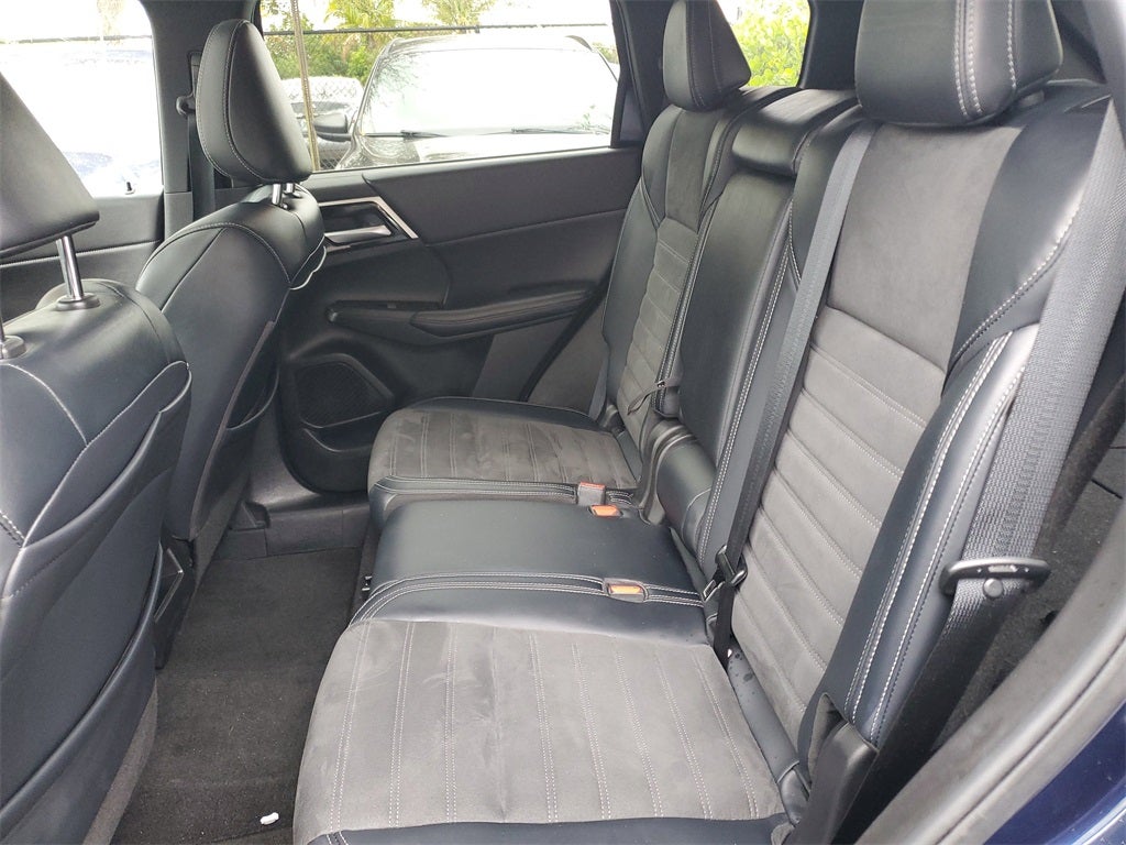 2023 Mitsubishi Outlander SE Special Edition