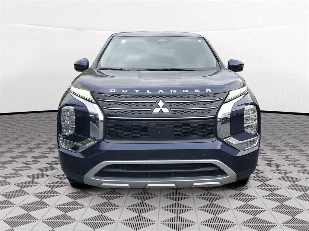 2023 Mitsubishi Outlander SE Special Edition