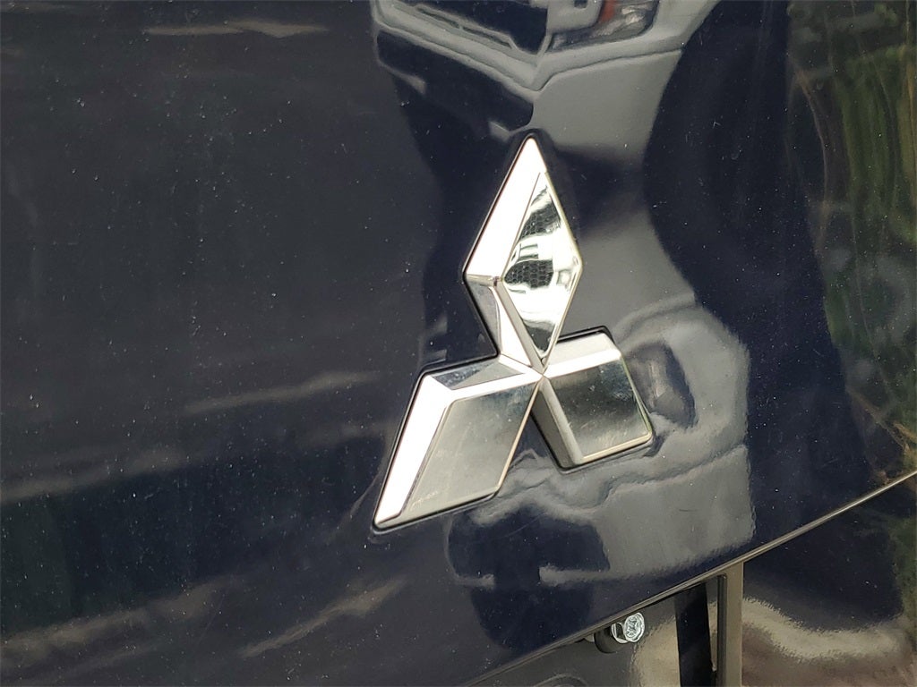 2023 Mitsubishi Outlander SE Special Edition