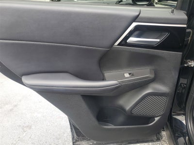 2024 Mitsubishi Outlander SE