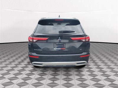 2024 Mitsubishi Outlander SE