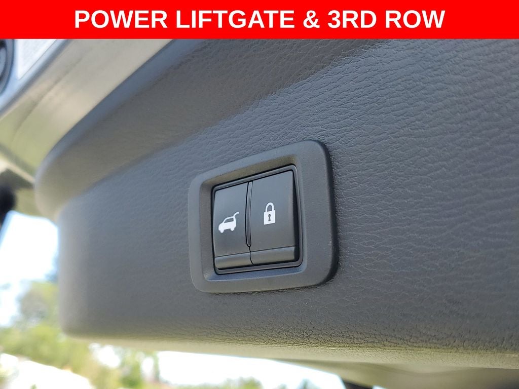 2024 Mitsubishi Outlander Base