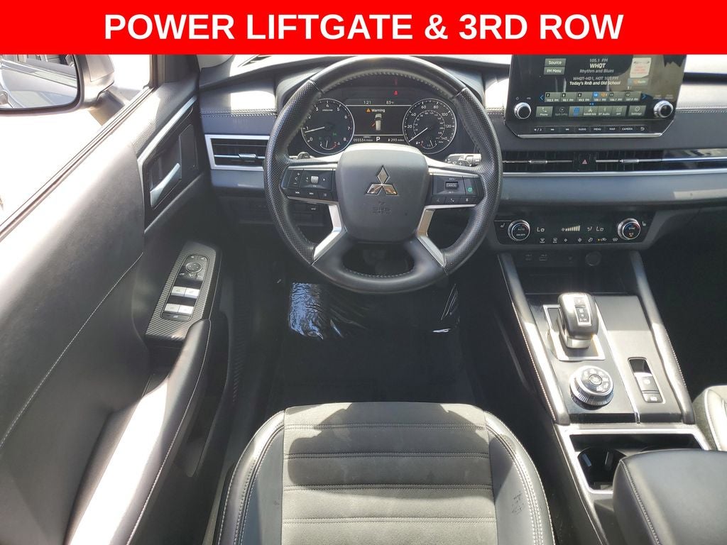 2024 Mitsubishi Outlander Base