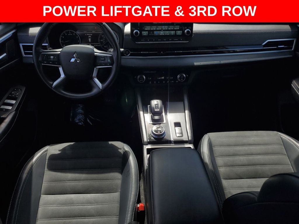 2024 Mitsubishi Outlander Base