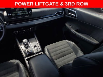 2024 Mitsubishi Outlander Base