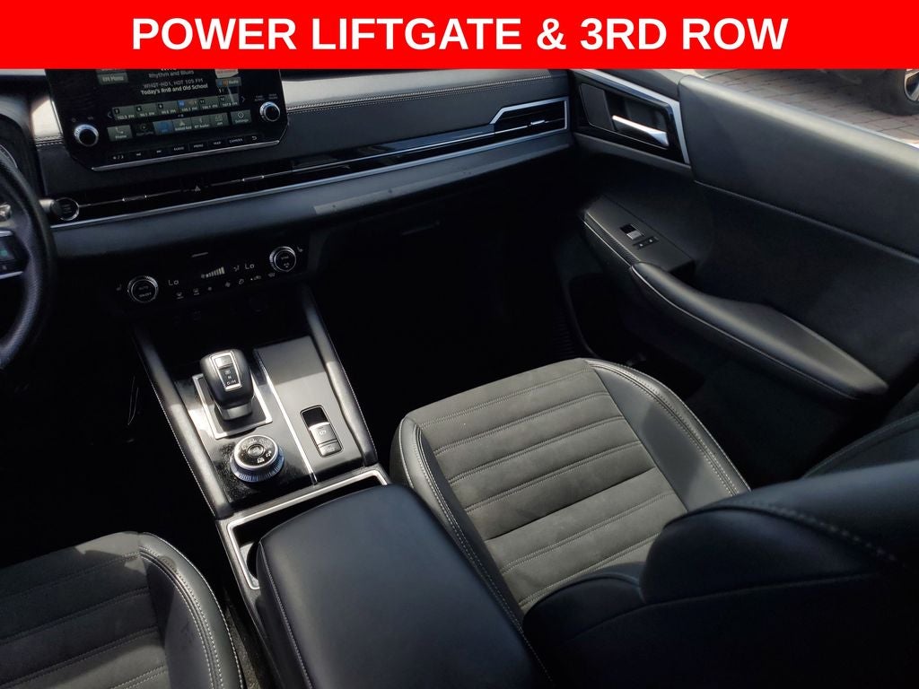 2024 Mitsubishi Outlander Base