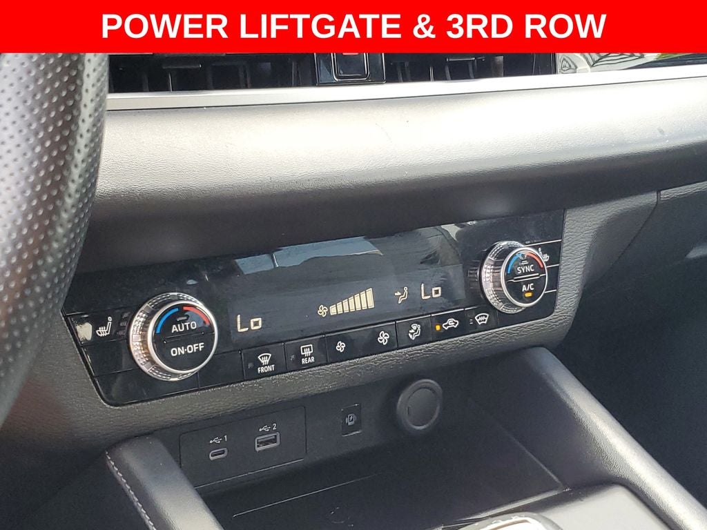 2024 Mitsubishi Outlander Base