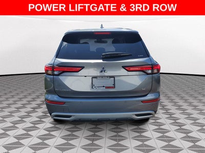 2024 Mitsubishi Outlander Base