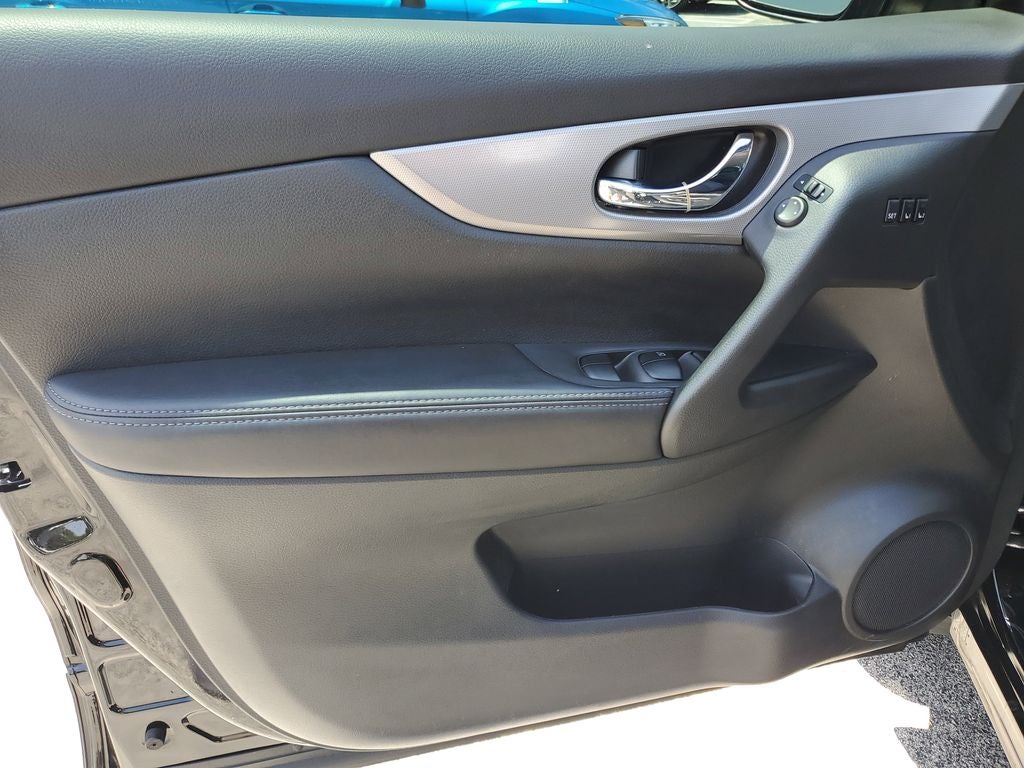 2020 Nissan Rogue Sport SV