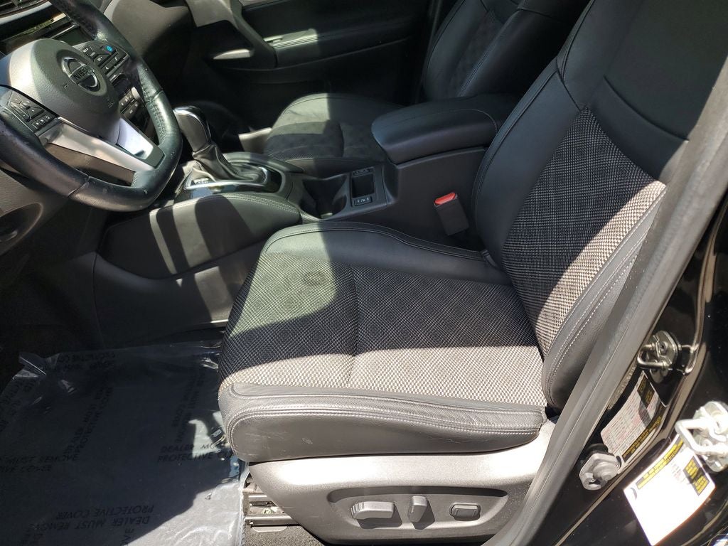 2020 Nissan Rogue Sport SV