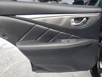 2017 INFINITI Q50 Sport SUNROOF