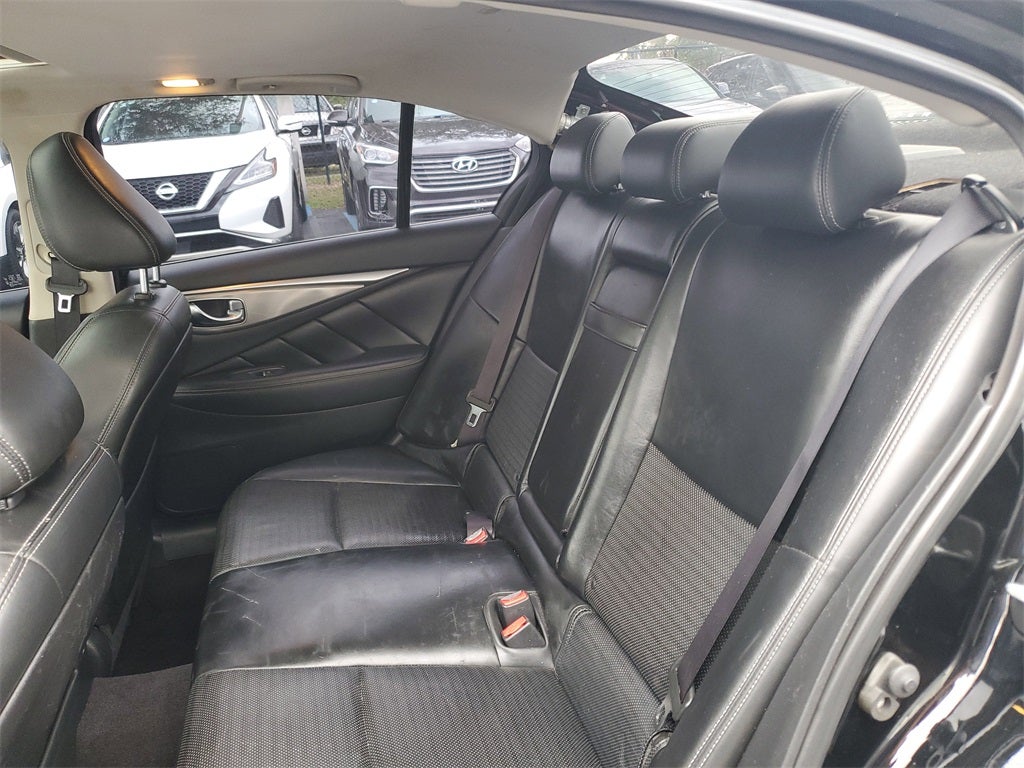 2017 INFINITI Q50 Sport SUNROOF