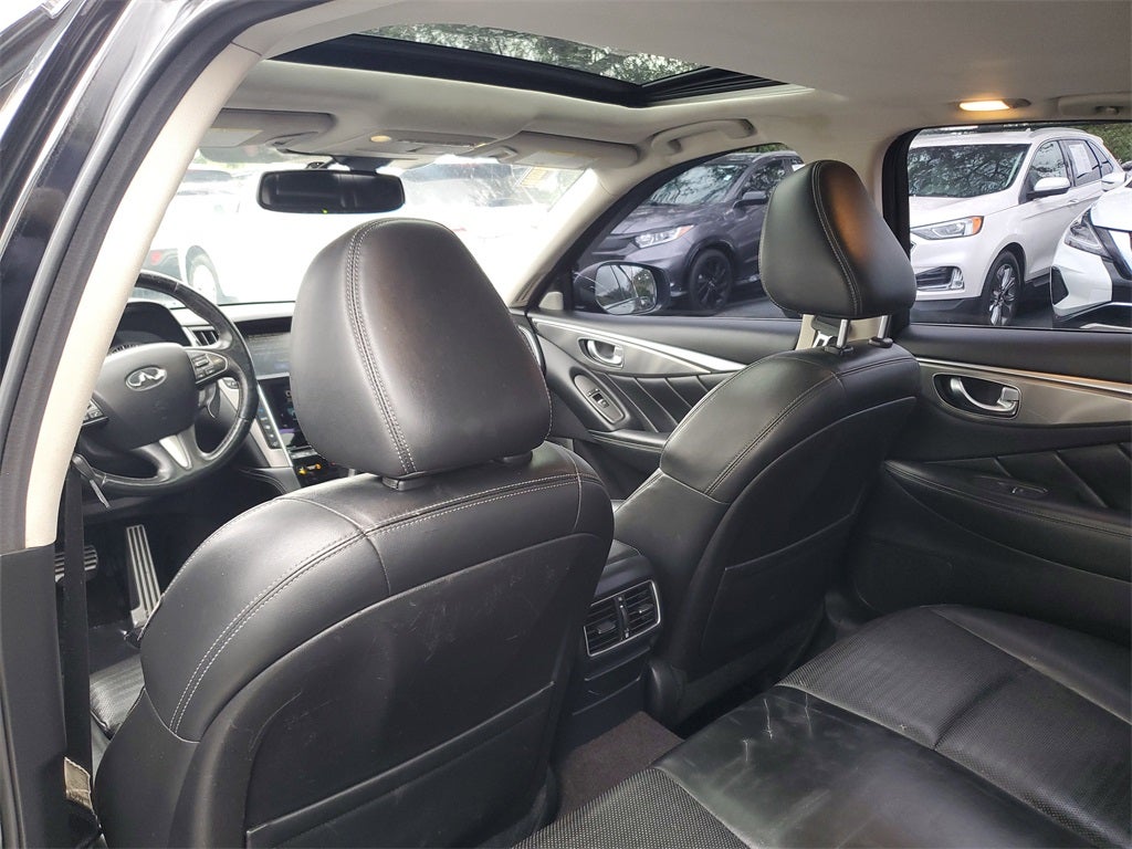 2017 INFINITI Q50 Sport SUNROOF