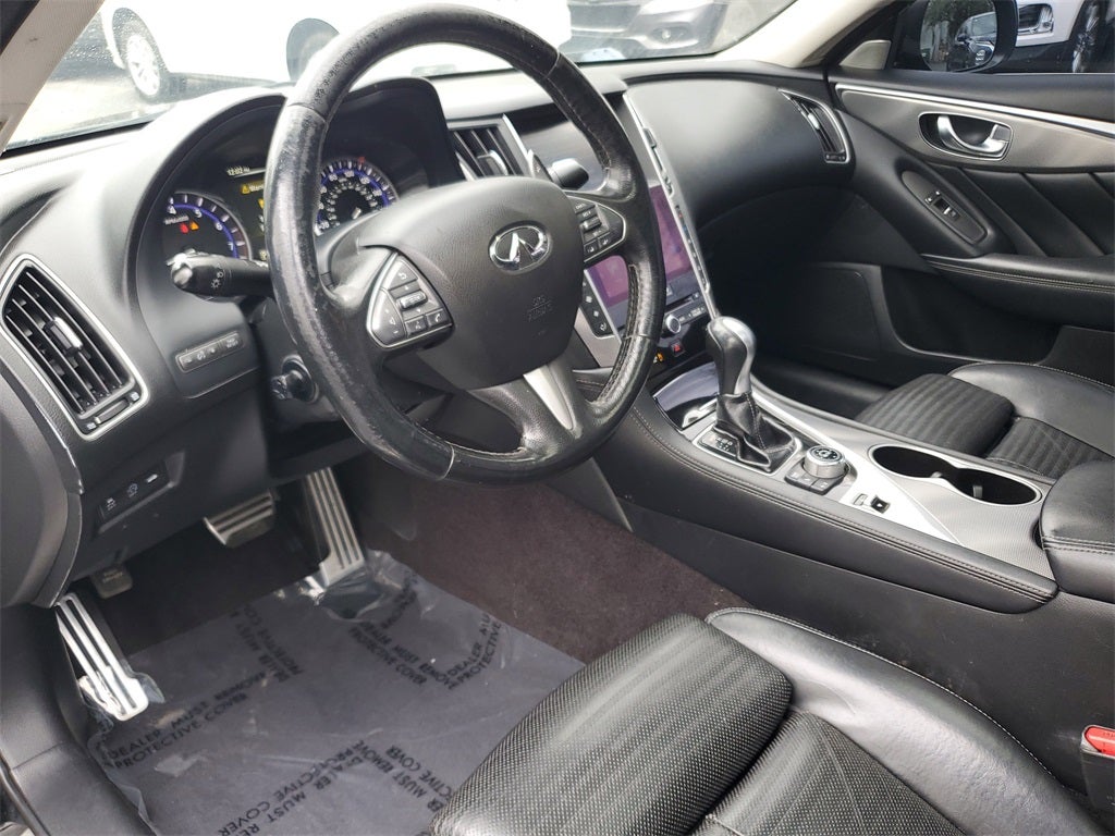 2017 INFINITI Q50 Sport SUNROOF