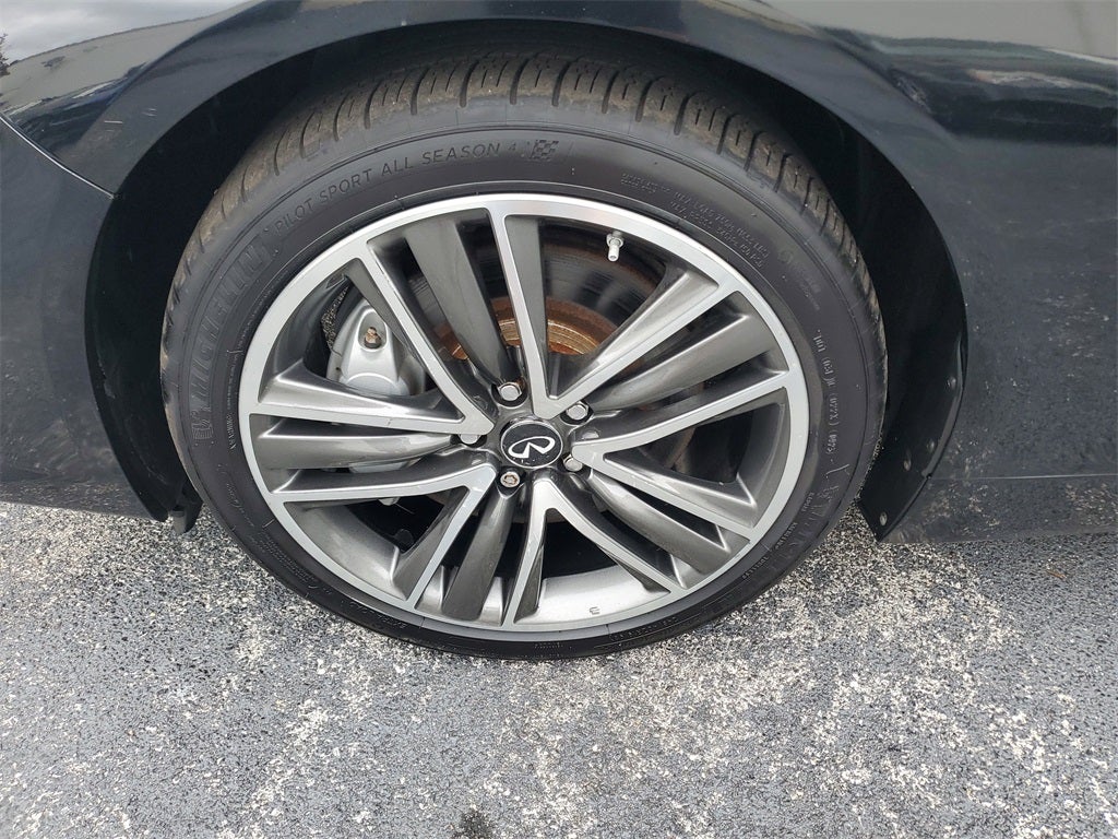 2017 INFINITI Q50 Sport SUNROOF
