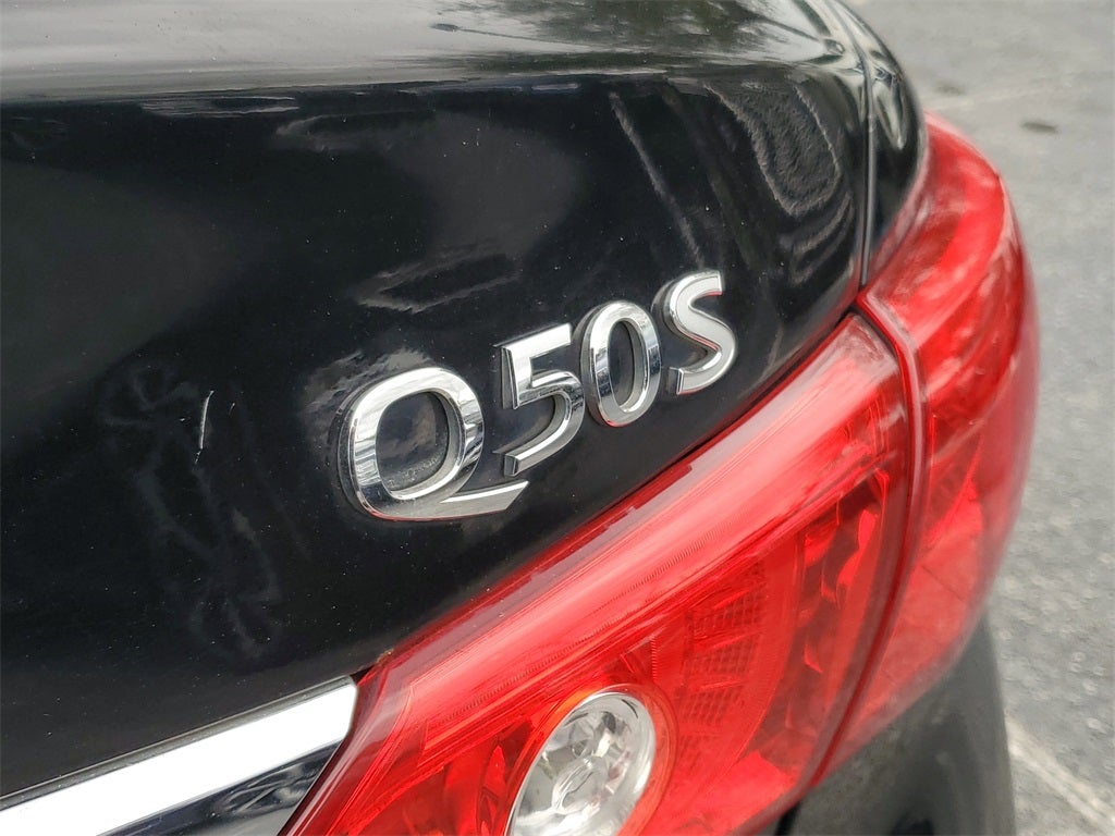 2017 INFINITI Q50 Sport SUNROOF