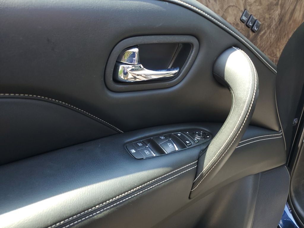 2021 INFINITI QX80 Premium Select